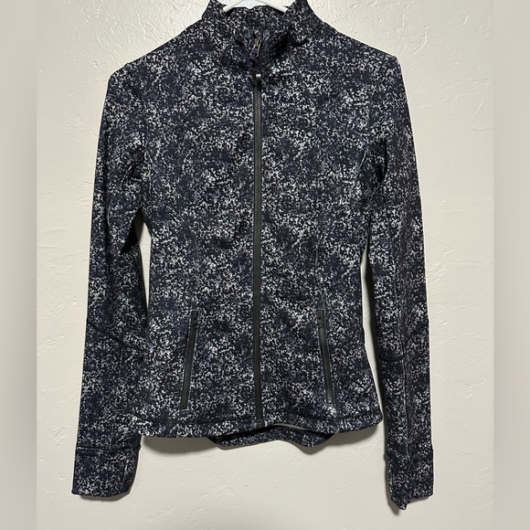 Lululemon Forme Jacket (Cuffins) Rocky Road Sand Dune Toothpaste - Picture 2 of 4